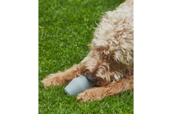 miacara-cane-cono-activiteit-speelgoed-salie (2) Cane Cono, Activity Toys, Sage