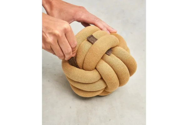 Cane Tubo, Activity Toys, Curry